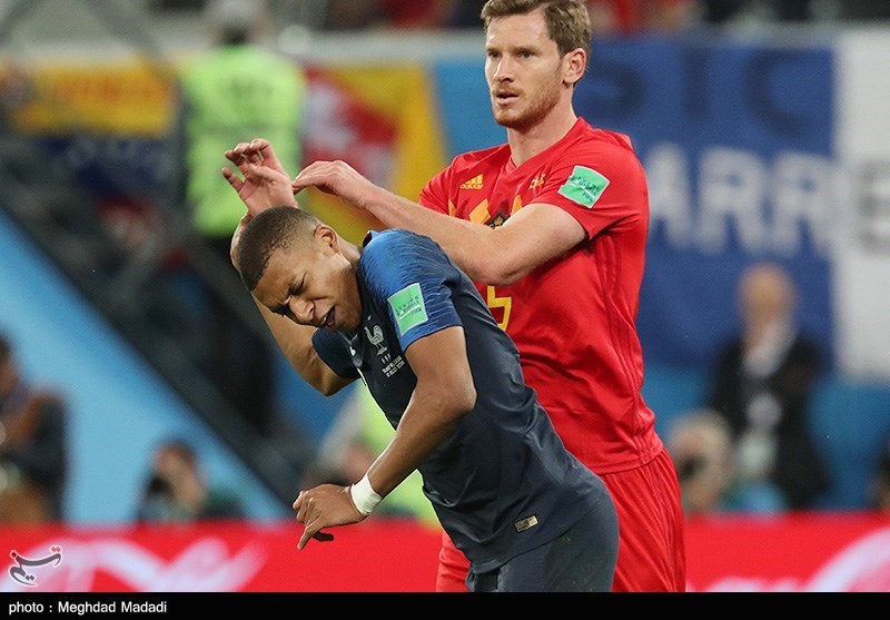 队报：马克龙亲自调停FIFA提案，下场支持切费林+致电因凡蒂诺